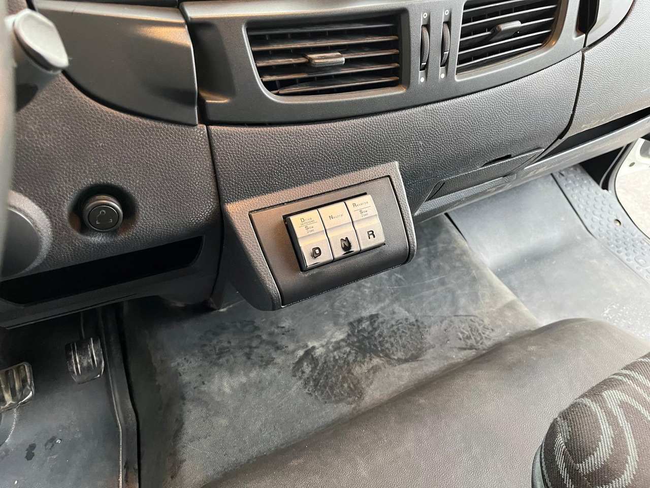 Leasing of Iveco Eurocargo 120 E 22 Iveco Eurocargo 120 E 22: picture 8