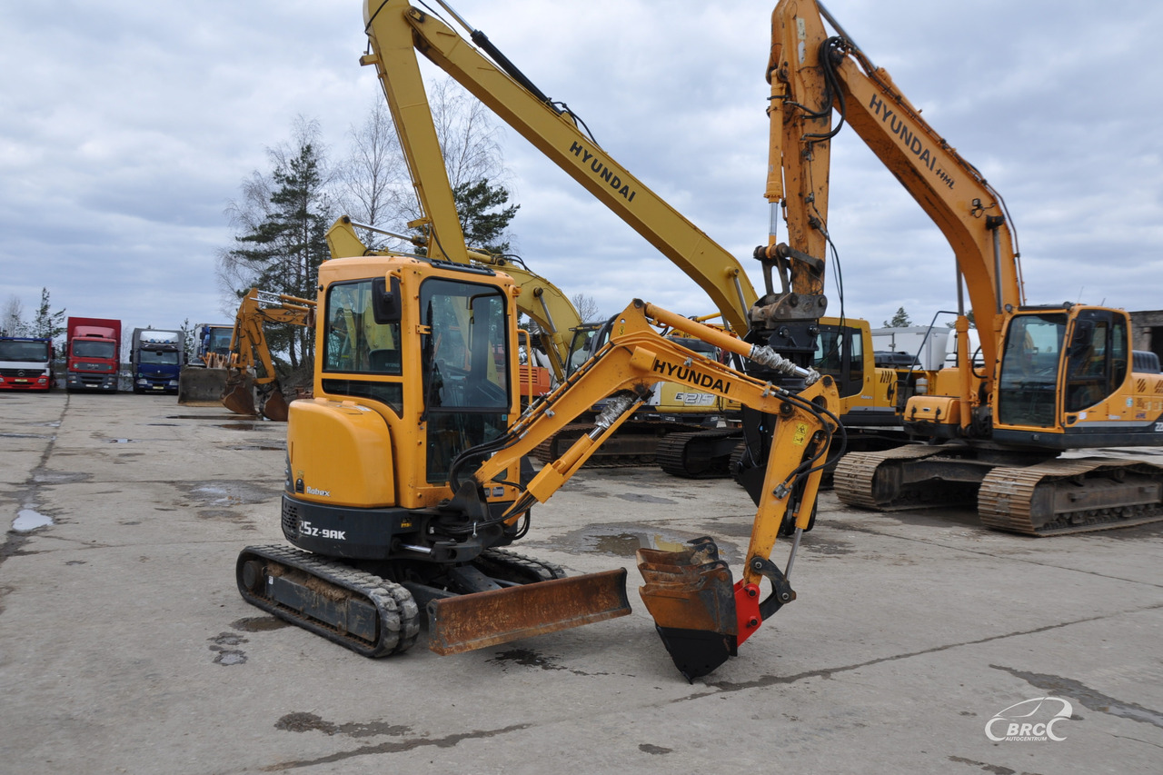 Hyundai R25Z-9AK - Mini excavator: picture 2 Hyundai R25Z-9AK - Mini excavator: picture 2