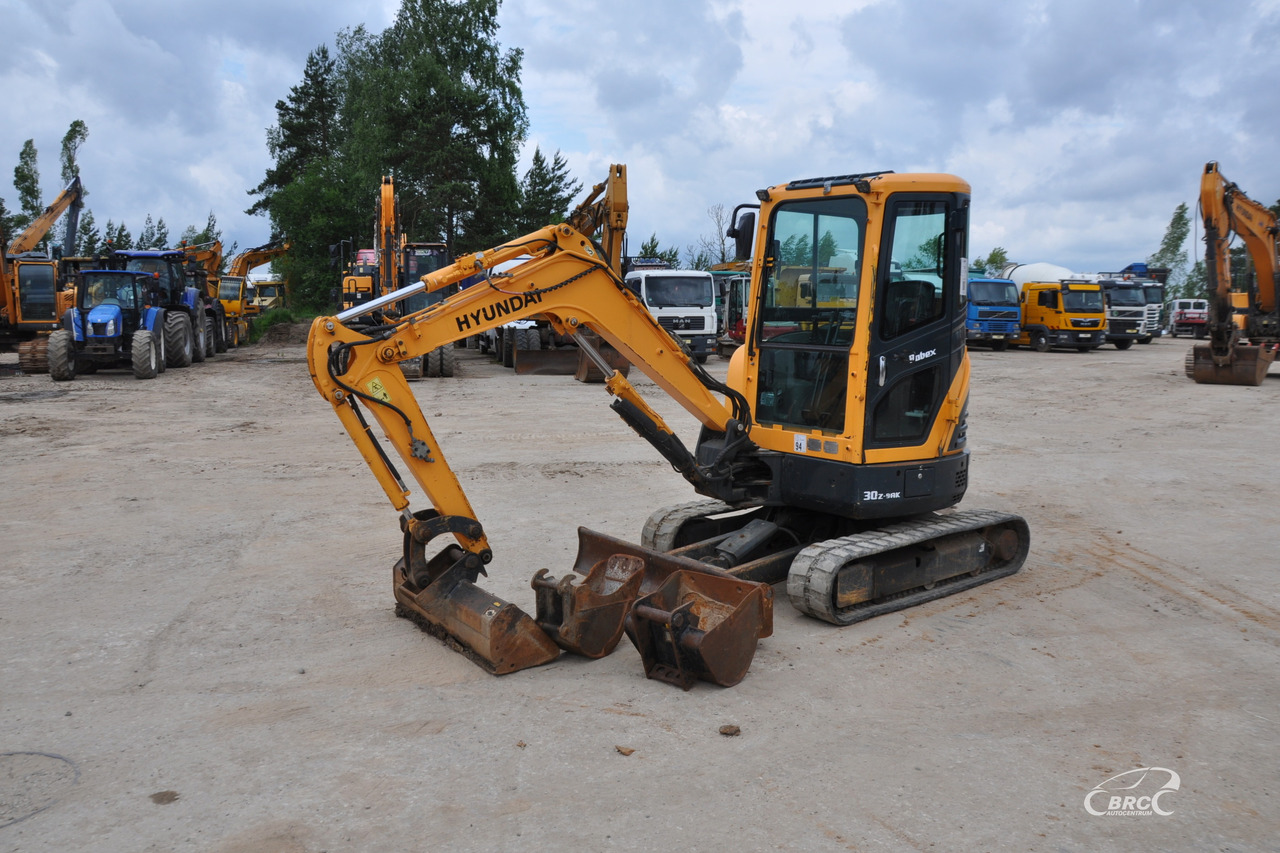 Hyundai R30Z-9AK - Mini excavator: picture 1 Hyundai R30Z-9AK - Mini excavator: picture 1