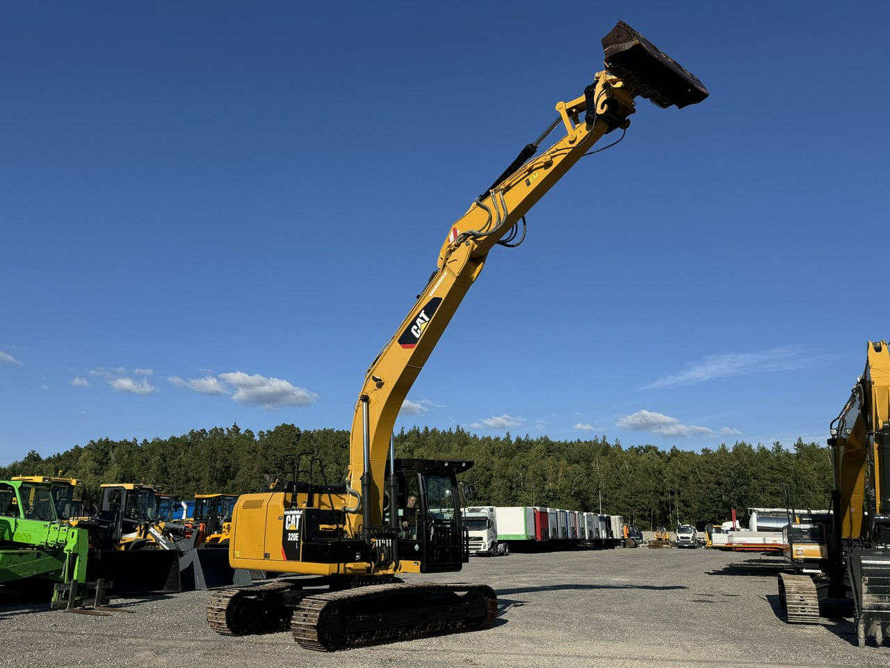 Caterpillar 320E L - Crawler excavator: picture 2 Caterpillar 320E L - Crawler excavator: picture 2
