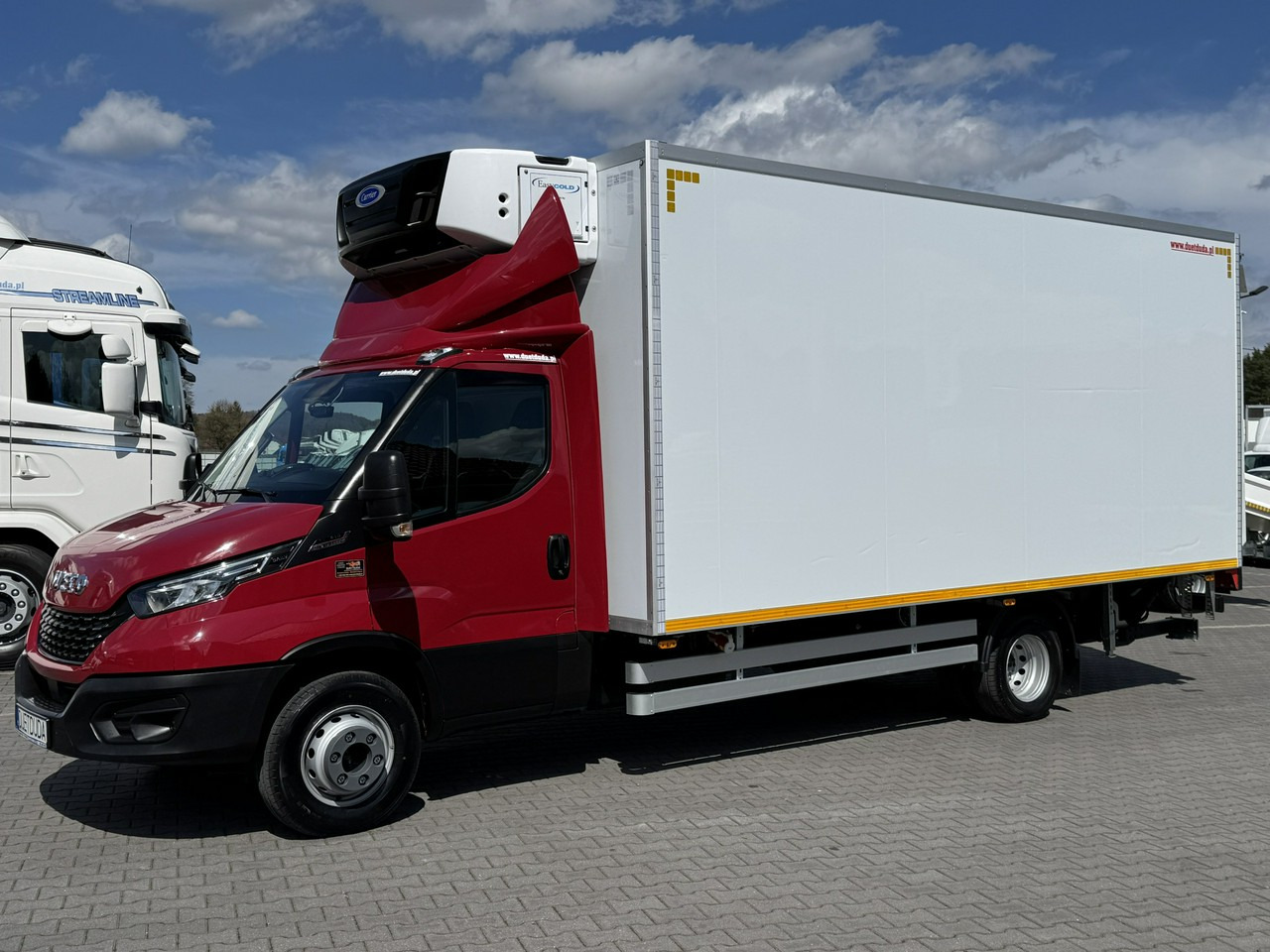 Iveco Daily 72C21 Mroźnia HI-MATIC Ściana Grodziowa Multitemperatura - Refrigerated van: picture 3 Iveco Daily 72C21 Mroźnia HI-MATIC Ściana Grodziowa Multitemperatura - Refrigerated van: picture 3