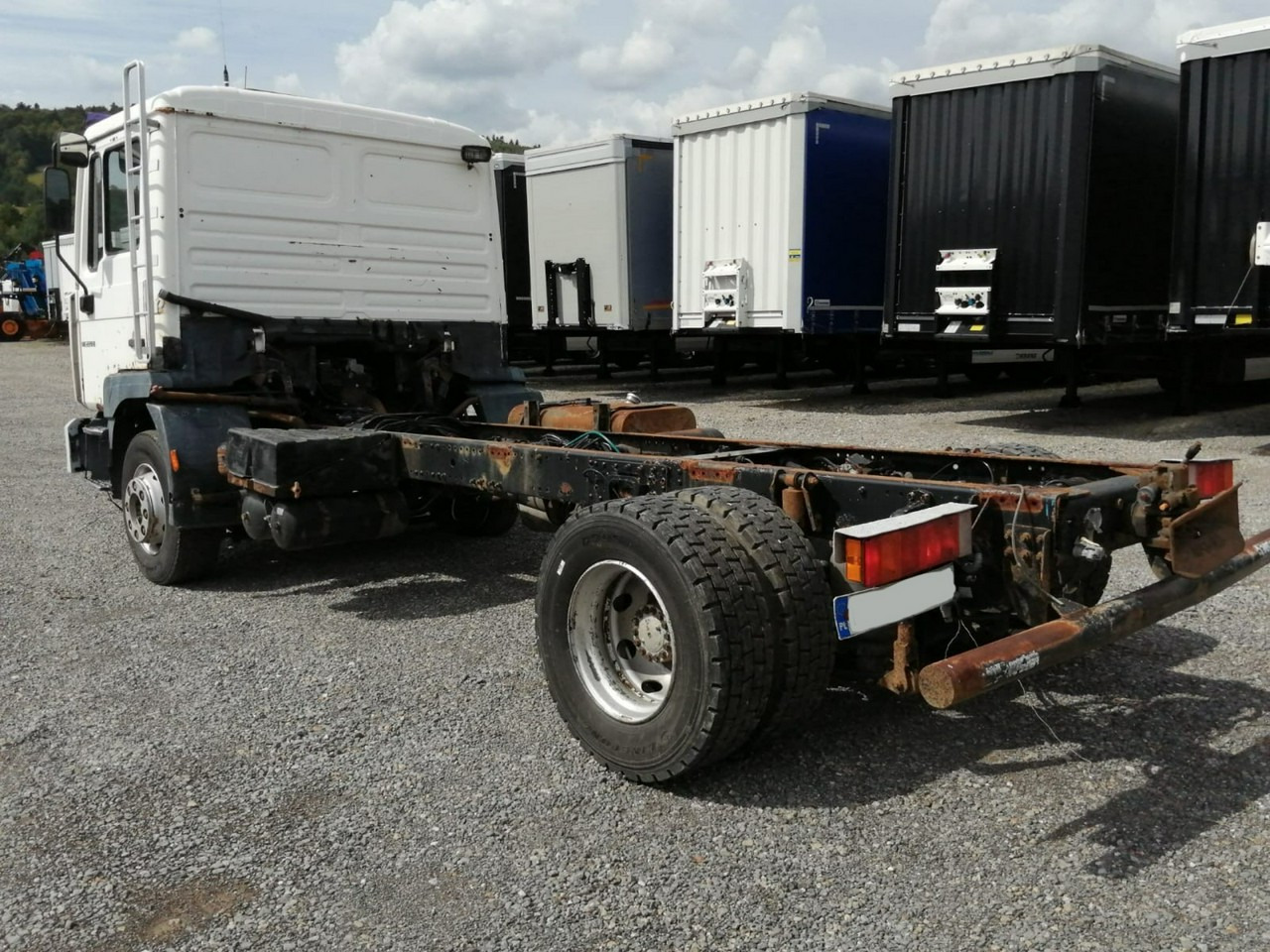MAN ME 220B 4x2 Rama do zabudowy Sprawny !!! - Cab chassis truck: picture 3 MAN ME 220B 4x2 Rama do zabudowy Sprawny !!! - Cab chassis truck: picture 3