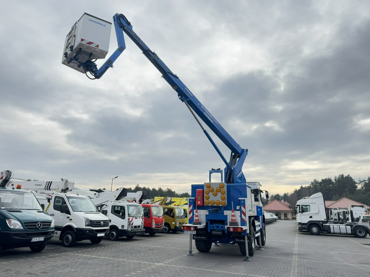 Mercedes AXOR 1829 4x4 Zwyżka RUTHMANN STEIGER T270S16 Podnośnik Koszowy - Truck mounted aerial platform: picture 4 Mercedes AXOR 1829 4x4 Zwyżka RUTHMANN STEIGER T270S16 Podnośnik Koszowy - Truck mounted aerial platform: picture 4