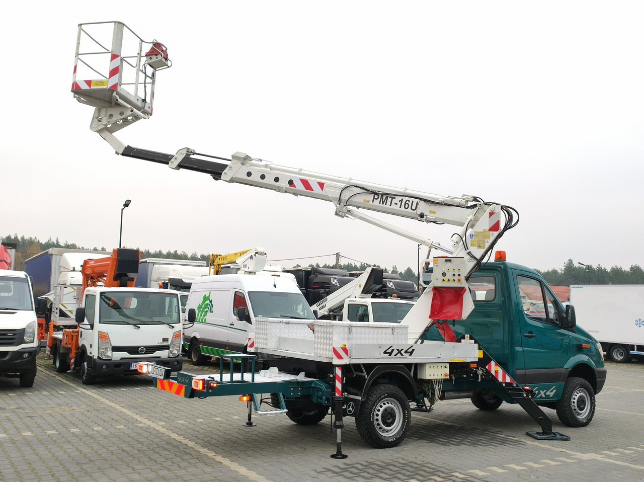 Mercedes Sprinter - Truck mounted aerial platform: picture 4 Mercedes Sprinter - Truck mounted aerial platform: picture 4