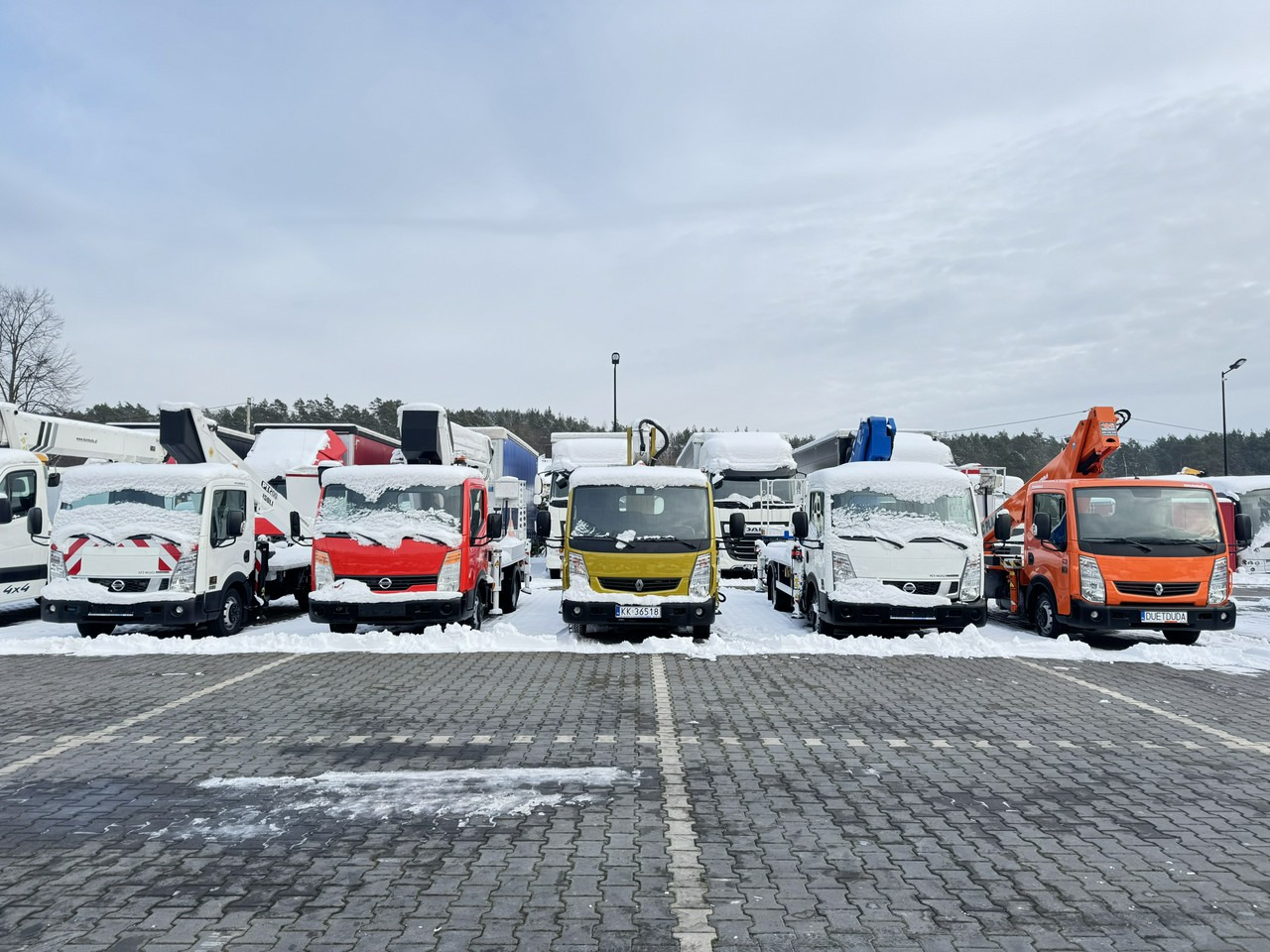 Nissan Cabstar - Truck mounted aerial platform: picture 2 Nissan Cabstar - Truck mounted aerial platform: picture 2