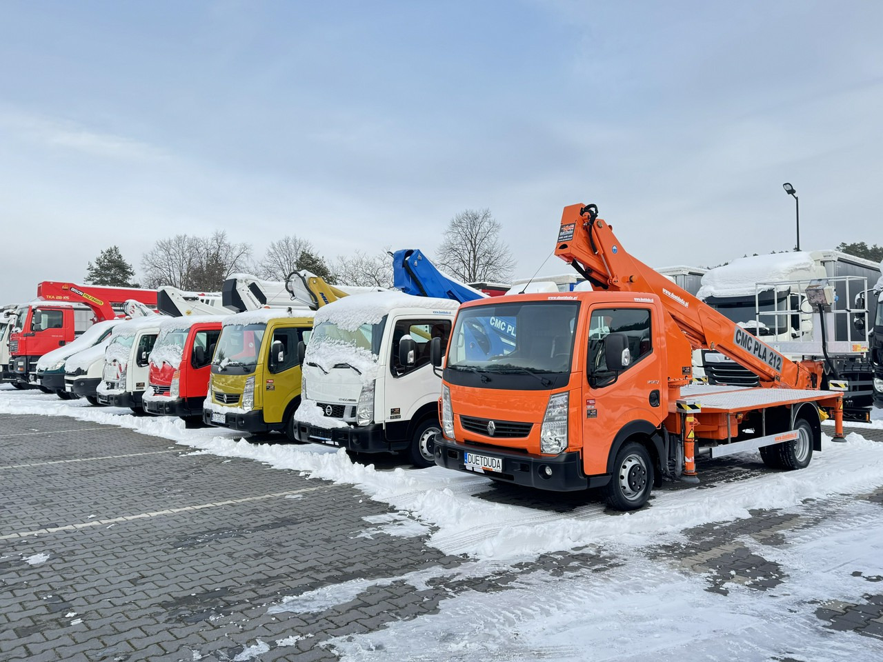 Renault Maxity - Truck mounted aerial platform: picture 4 Renault Maxity - Truck mounted aerial platform: picture 4