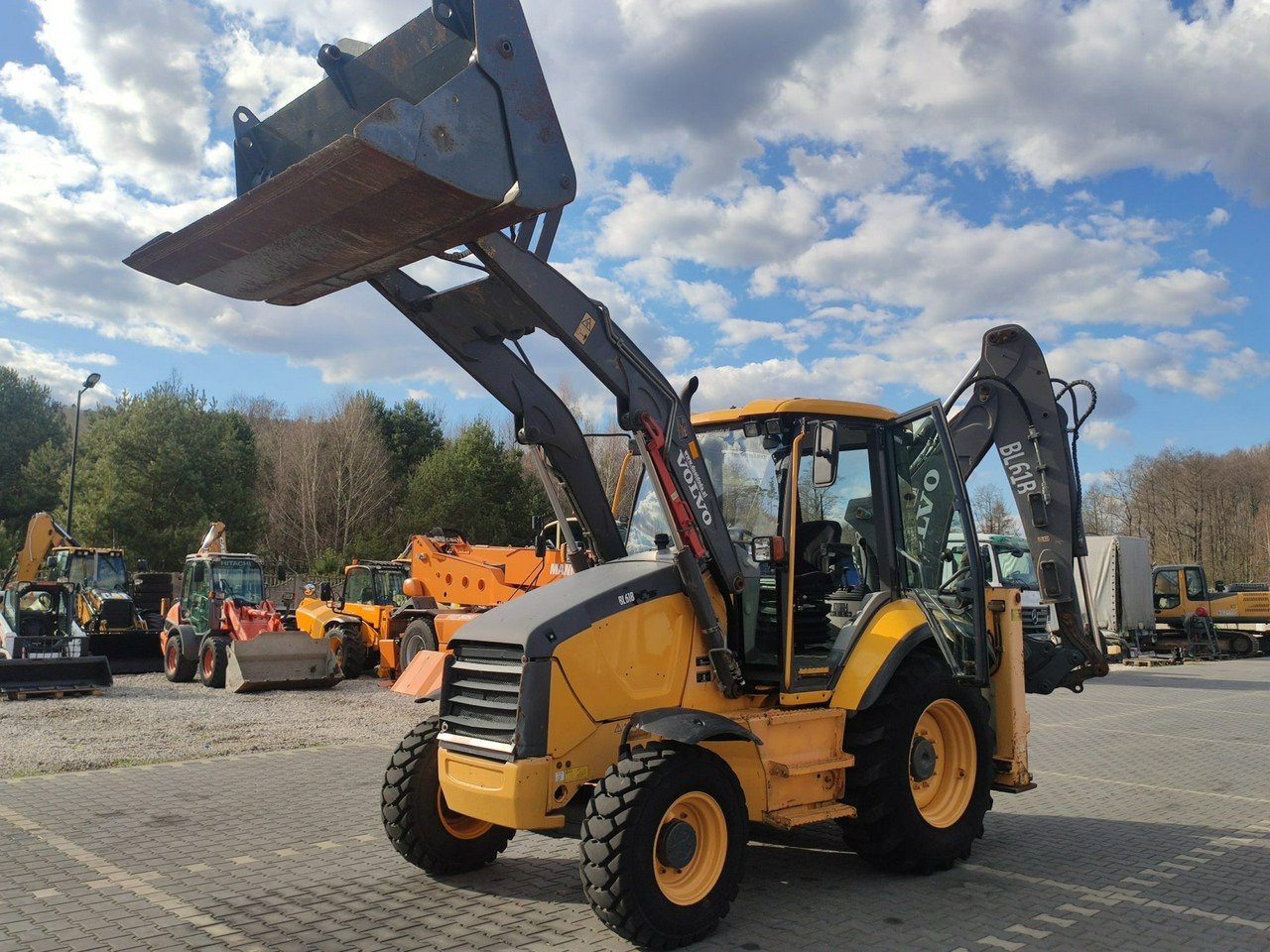 Volvo BL61B Oryginalna Bez Luzów i Wycieków Zadbana Sprawna Super Stan - Backhoe loader: picture 1 Volvo BL61B Oryginalna Bez Luzów i Wycieków Zadbana Sprawna Super Stan - Backhoe loader: picture 1