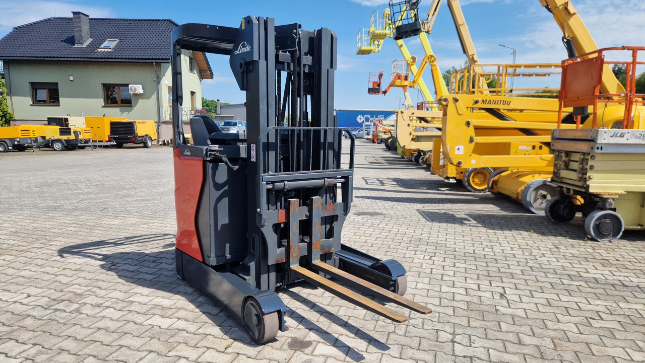 LINDE R 14 - 01 - Side loader: picture 3 LINDE R 14 - 01 - Side loader: picture 3