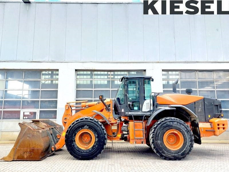 Hitachi ZW 310-6 - Wheel loader: picture 1 Hitachi ZW 310-6 - Wheel loader: picture 1