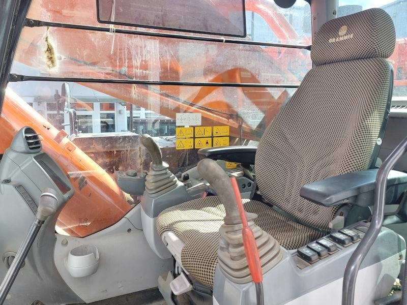 Crawler excavator Hitachi ZX 890 LCH-6: picture 12 Crawler excavator Hitachi ZX 890 LCH-6: picture 12