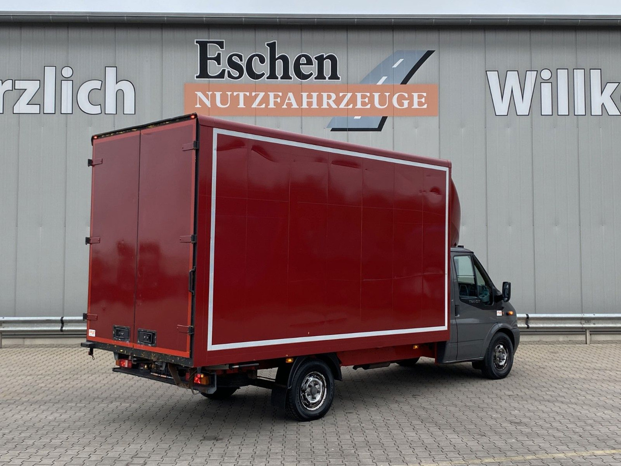 Ford Transit 140 T 350 Möbelkoffer| 3xSitze*ABS*ESP - Box van: picture 5 Ford Transit 140 T 350 Möbelkoffer| 3xSitze*ABS*ESP - Box van: picture 5