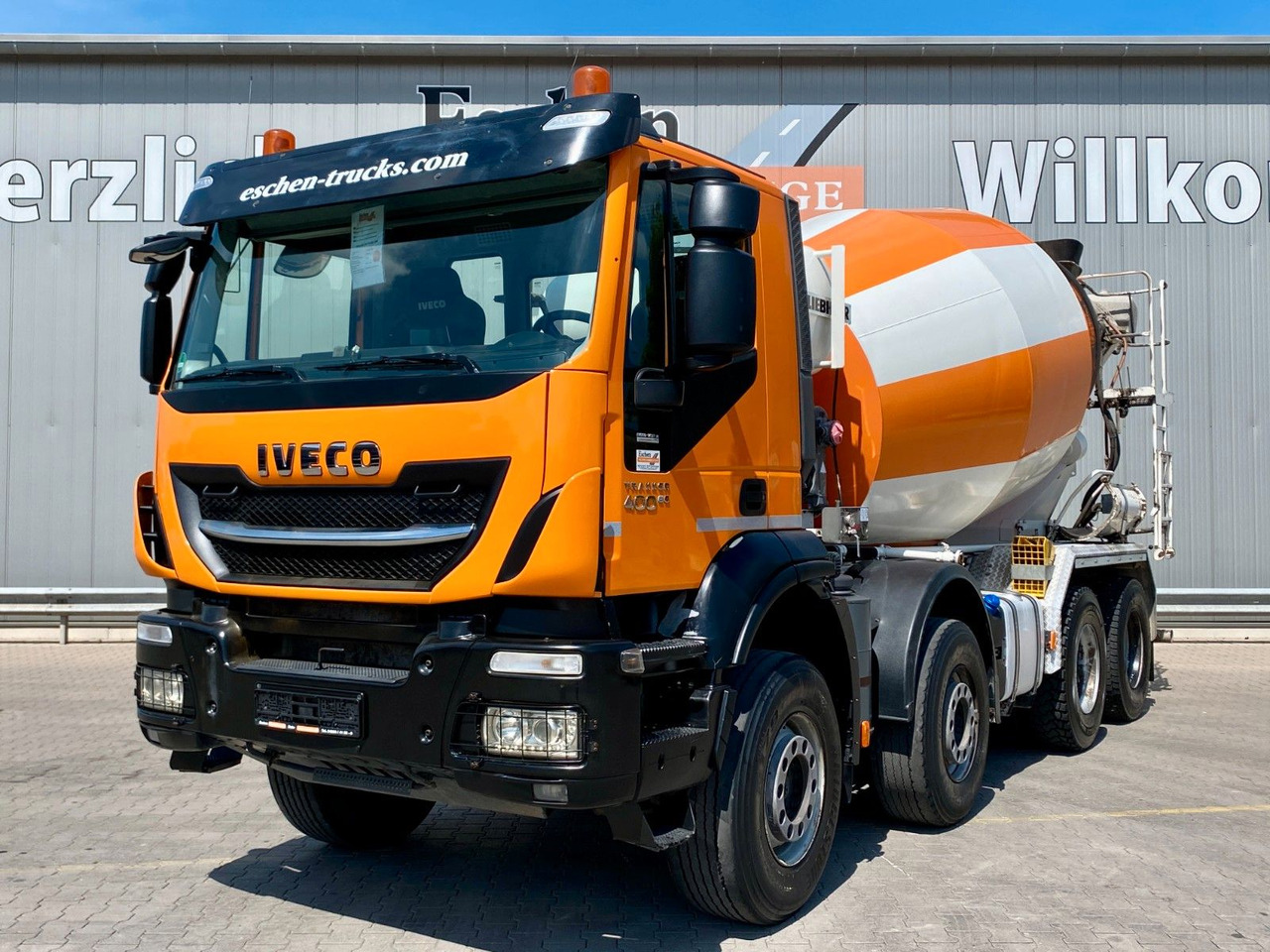 Iveco Trakker AD 340 TB 400/8x4 | 9m³ Liebherr*Navi*AC - Concrete mixer truck: picture 1 Iveco Trakker AD 340 TB 400/8x4 | 9m³ Liebherr*Navi*AC - Concrete mixer truck: picture 1