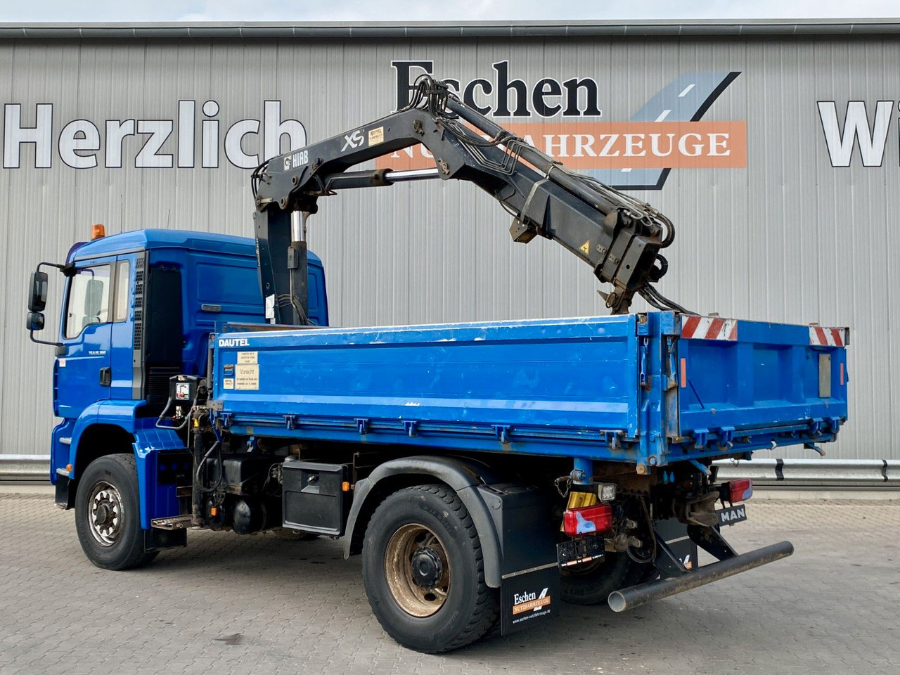 MAN TGA 18.360 4x4H BL*HIAB 122 BS-2*Dautel 3-Seiten - Tipper, Crane truck: picture 4 MAN TGA 18.360 4x4H BL*HIAB 122 BS-2*Dautel 3-Seiten - Tipper, Crane truck: picture 4