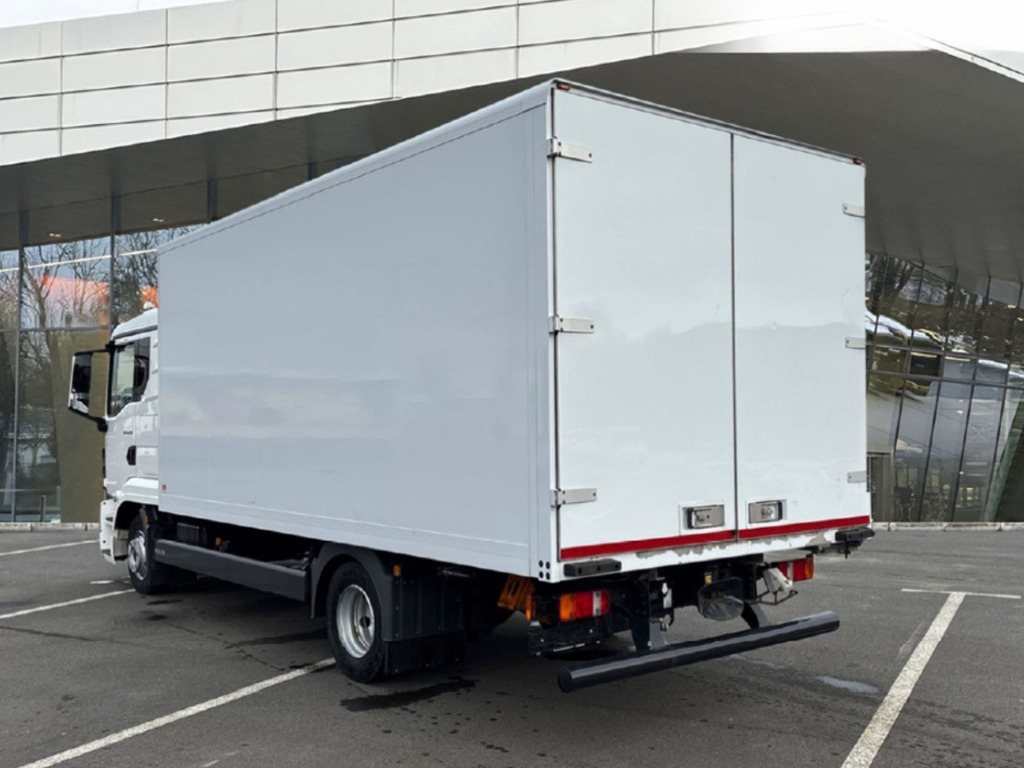 MAN TGL 8.220 4x2 BL - Box truck: picture 3 MAN TGL 8.220 4x2 BL - Box truck: picture 3