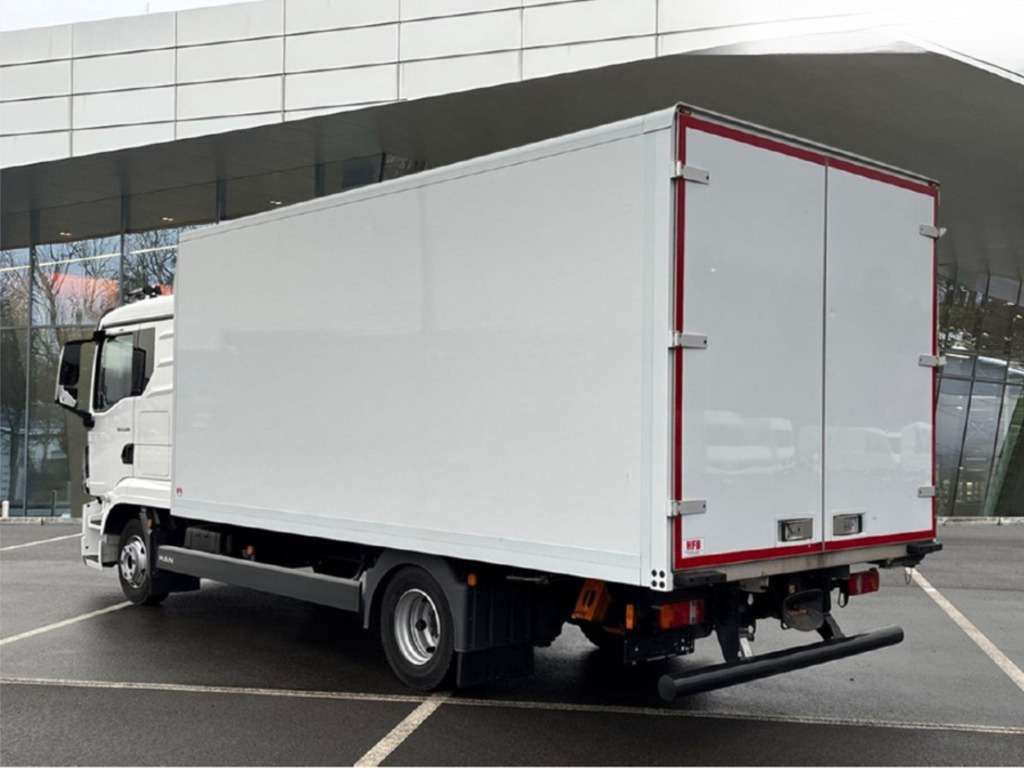 MAN TGL 8.220 4x2 BL - Box truck: picture 3 MAN TGL 8.220 4x2 BL - Box truck: picture 3