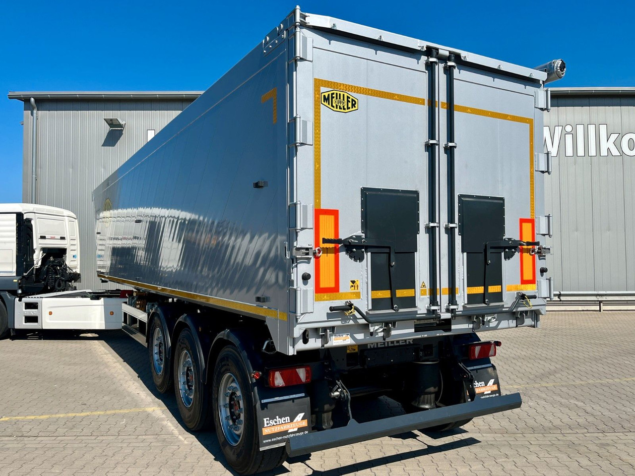 Meiller MHKA 45/3 Getreide 49m³ ALU*7mm Boden*Lift*Plane - Tipper semi-trailer: picture 3 Meiller MHKA 45/3 Getreide 49m³ ALU*7mm Boden*Lift*Plane - Tipper semi-trailer: picture 3