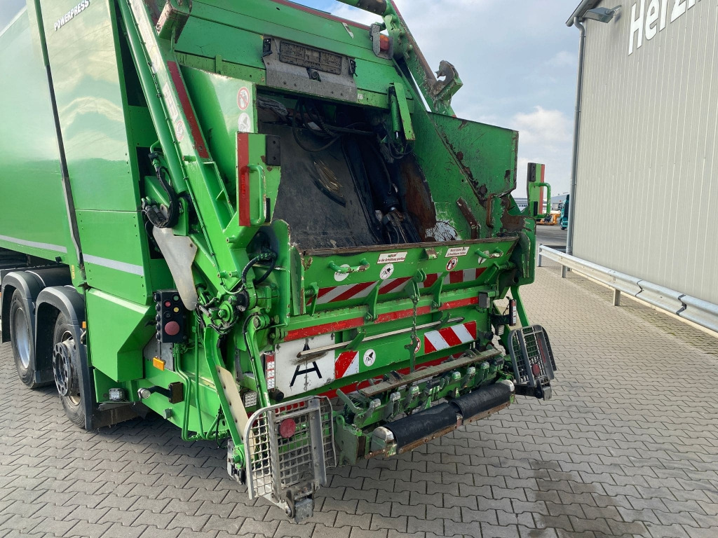 Mercedes-Benz 2533 L 6x2 - Garbage truck: picture 2 Mercedes-Benz 2533 L 6x2 - Garbage truck: picture 2