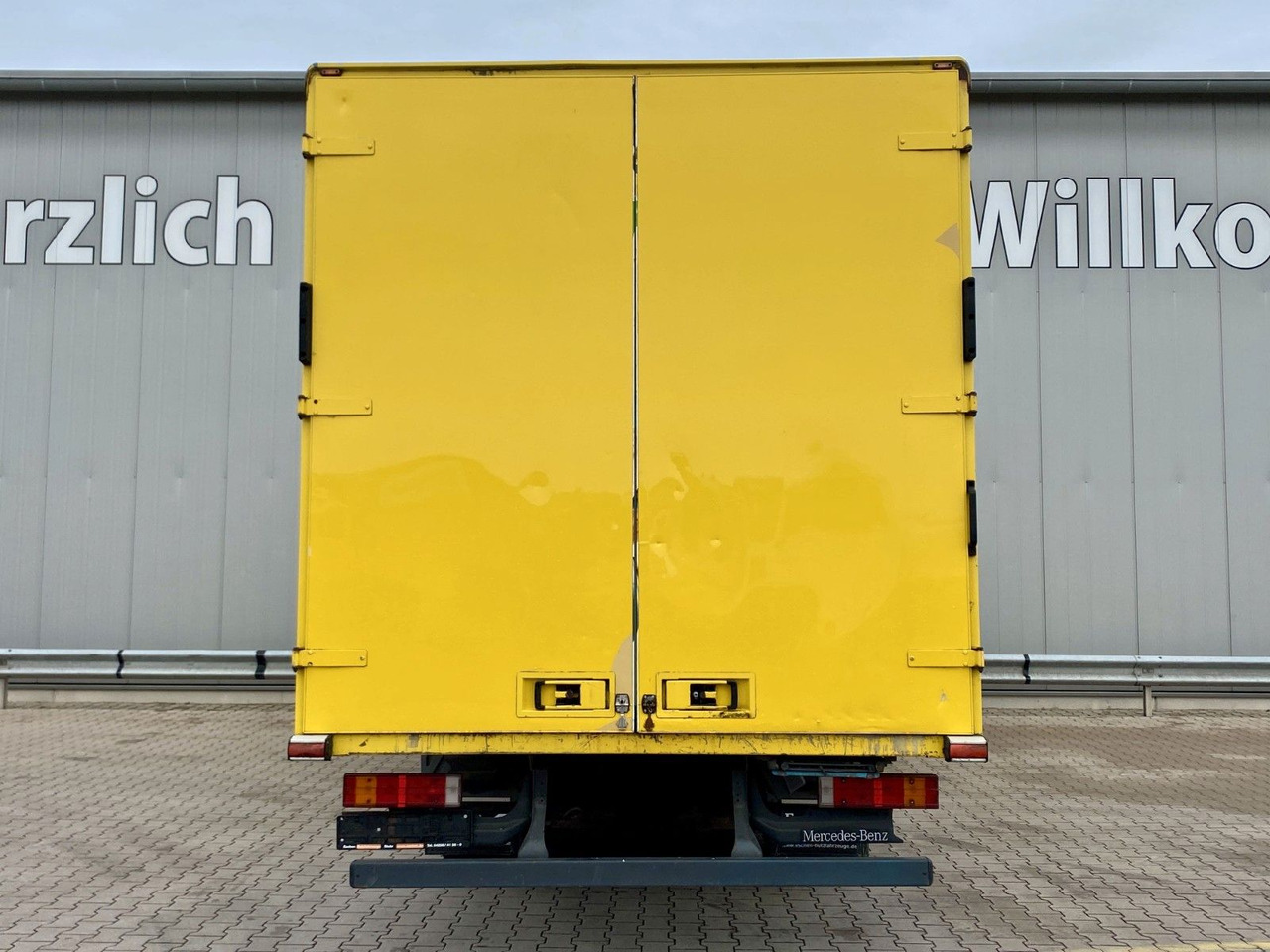 Mercedes-Benz 816 Atego | 3 Sitze*3x Zurrleisten*Portal*ASR Mercedes-Benz 816 Atego | 3 Sitze*3x Zurrleisten*Portal*ASR - Box truck: picture 4 Mercedes-Benz 816 Atego | 3 Sitze*3x Zurrleisten*Portal*ASR Mercedes-Benz 816 Atego | 3 Sitze*3x Zurrleisten*Portal*ASR - Box truck: picture 4