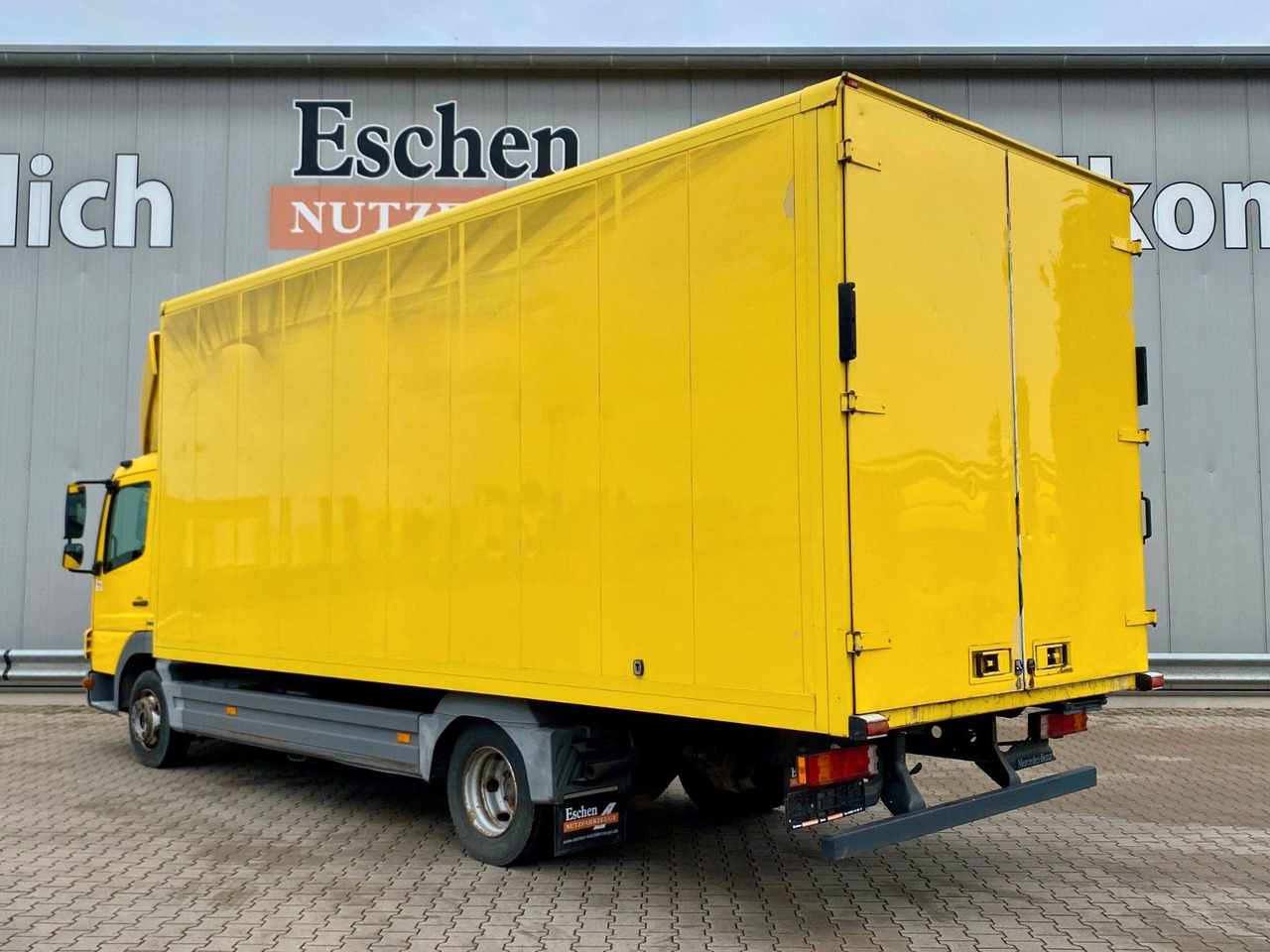 Mercedes-Benz 816 Atego | 3 Sitze*3x Zurrleisten*Portal*ASR Mercedes-Benz 816 Atego | 3 Sitze*3x Zurrleisten*Portal*ASR - Box truck: picture 3 Mercedes-Benz 816 Atego | 3 Sitze*3x Zurrleisten*Portal*ASR Mercedes-Benz 816 Atego | 3 Sitze*3x Zurrleisten*Portal*ASR - Box truck: picture 3