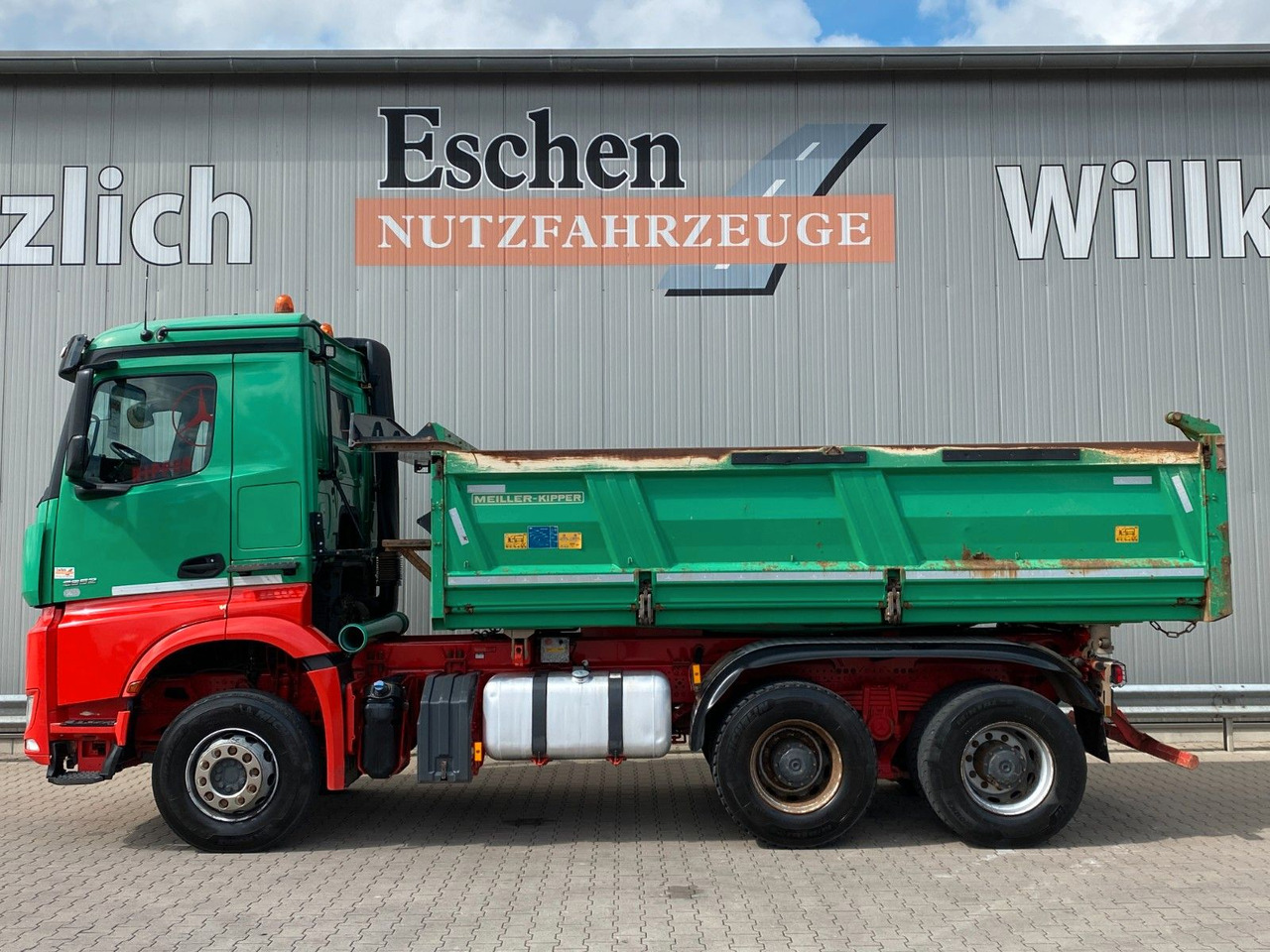 Mercedes-Benz Arocs 2652 6x4B MEILLER Bordmatik*Blatt*Retarder - Tipper: picture 3 Mercedes-Benz Arocs 2652 6x4B MEILLER Bordmatik*Blatt*Retarder - Tipper: picture 3