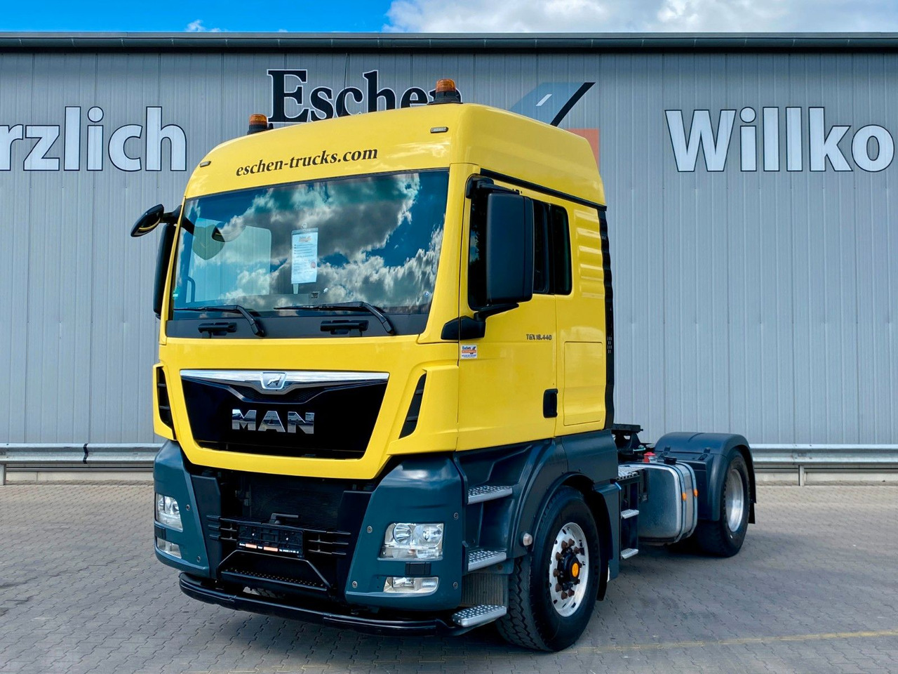 MAN TGX 18.440 4x4 HYDRO | XLX*2x Hydraulik*Retarder - Tractor unit: picture 1 MAN TGX 18.440 4x4 HYDRO | XLX*2x Hydraulik*Retarder - Tractor unit: picture 1