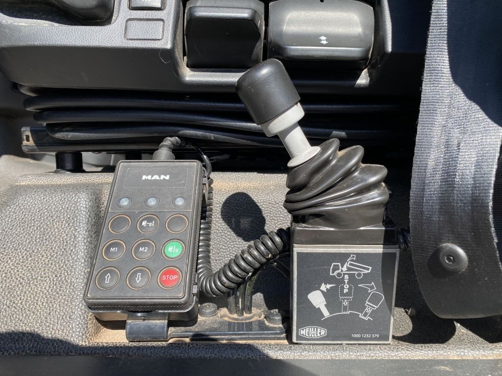 MAN TGX 18.510 4x4 HYDRO | TG3*2x Hydraulik*ACC*Navi - Tractor unit: picture 5 MAN TGX 18.510 4x4 HYDRO | TG3*2x Hydraulik*ACC*Navi - Tractor unit: picture 5