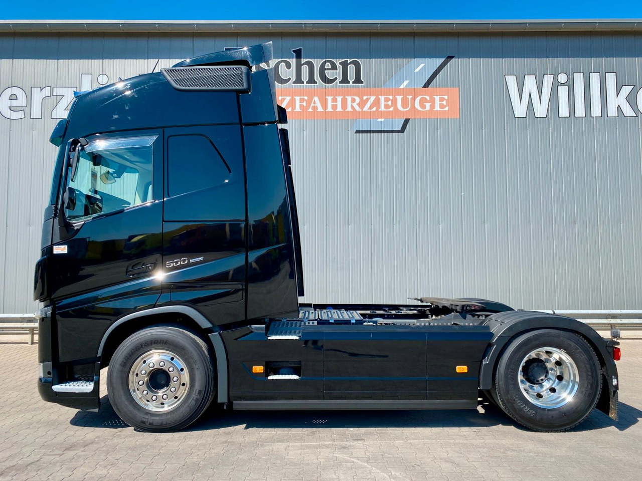 Volvo FH 500 Globetrotter| I-Park-Cool*2x Tank*Spoiler - Tractor unit: picture 2 Volvo FH 500 Globetrotter| I-Park-Cool*2x Tank*Spoiler - Tractor unit: picture 2
