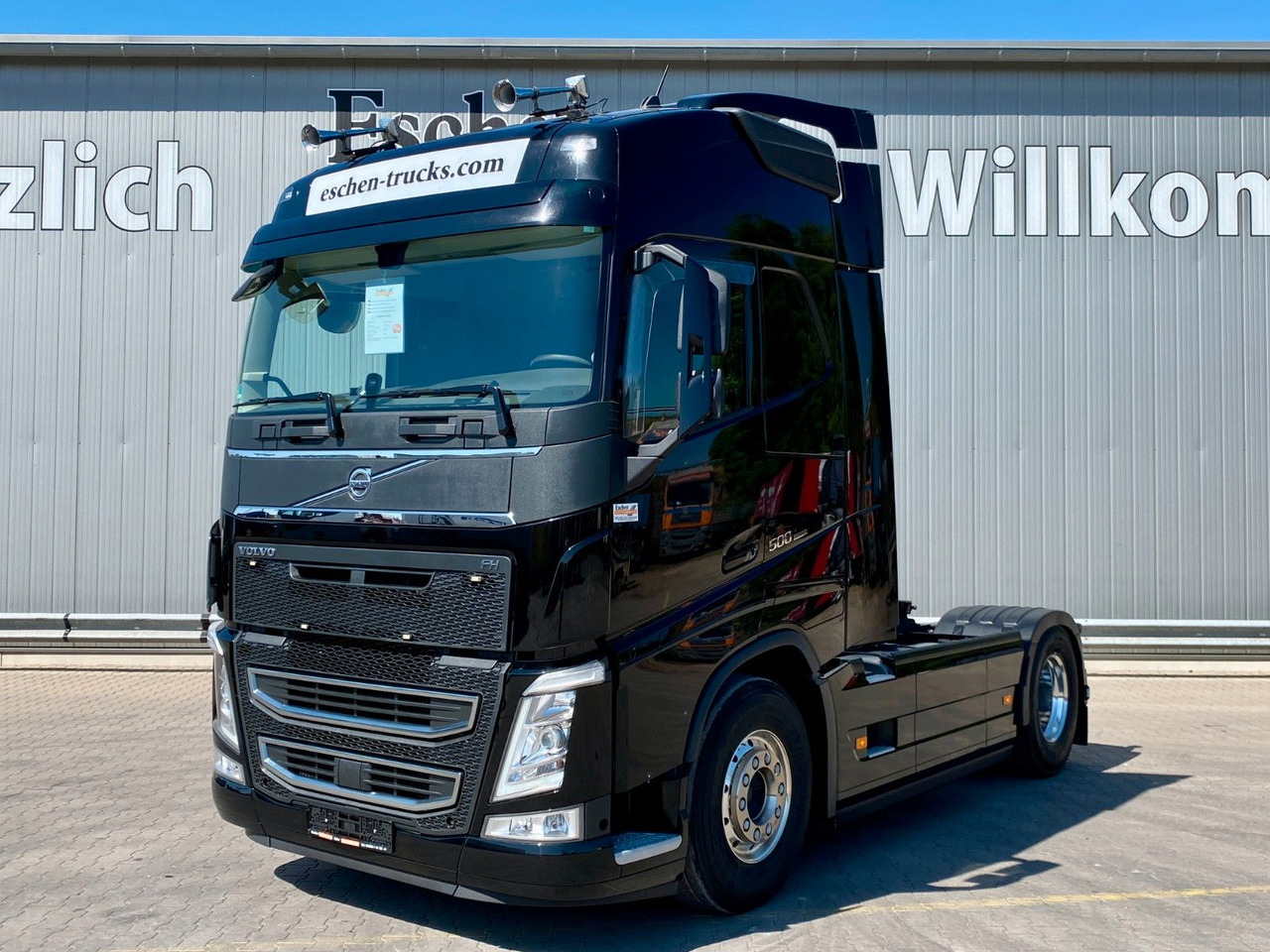 Volvo FH 500 Globetrotter| I-Park-Cool*2x Tank*Spoiler - Tractor unit: picture 1 Volvo FH 500 Globetrotter| I-Park-Cool*2x Tank*Spoiler - Tractor unit: picture 1