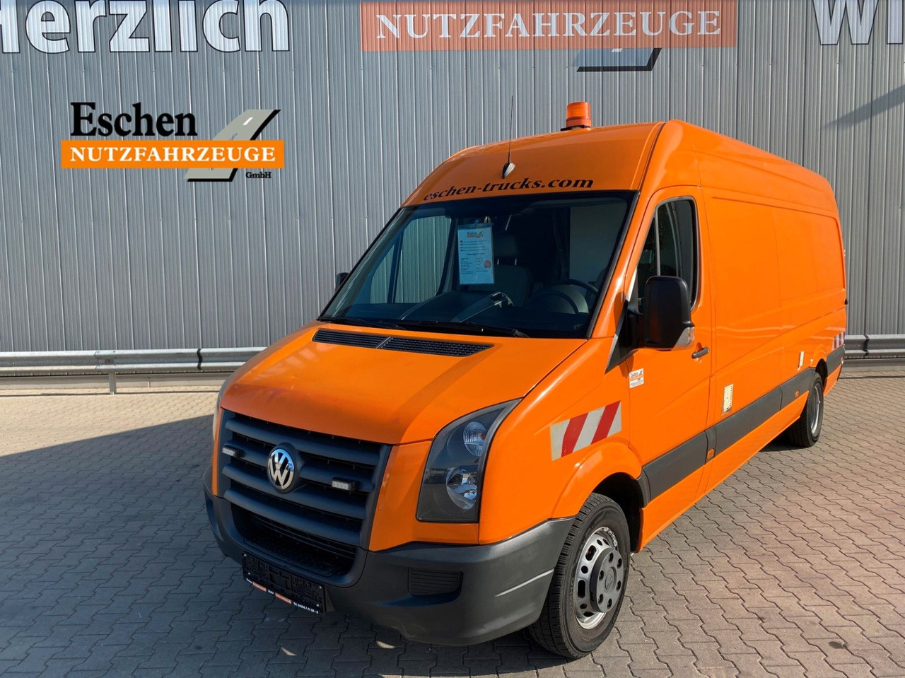 Volkswagen Crafter Kamerawagen |PC-Setup*Standklima*RFK*AHK - Passenger van: picture 1 Volkswagen Crafter Kamerawagen |PC-Setup*Standklima*RFK*AHK - Passenger van: picture 1