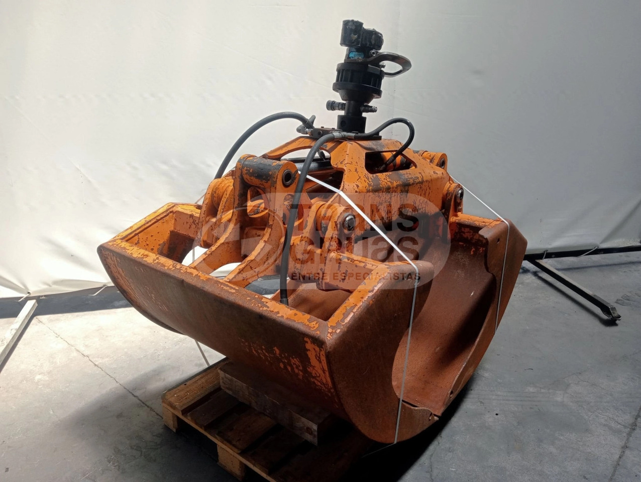 Bivalva HEMA 350l - Clamshell bucket: picture 2 Bivalva HEMA 350l - Clamshell bucket: picture 2