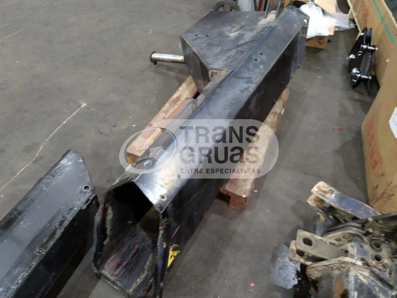 Brazo secundario grúa Hiab 330-5 - Loader crane: picture 1 Brazo secundario grúa Hiab 330-5 - Loader crane: picture 1