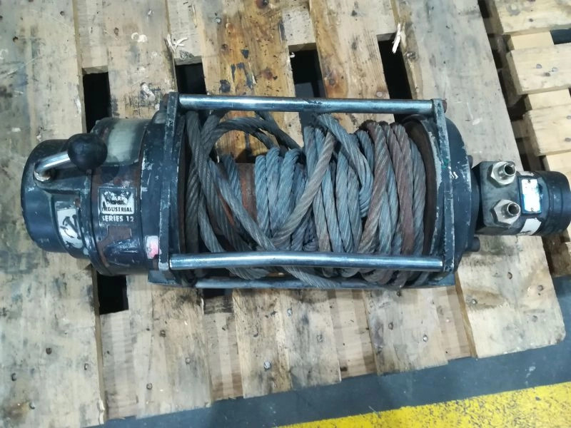Cabrestante de arrastre - Winch: picture 2 Cabrestante de arrastre - Winch: picture 2