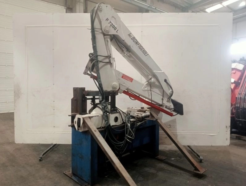 Grúa Bonfiglioli P.7200L - Loader crane for Truck: picture 1 Grúa Bonfiglioli P.7200L - Loader crane for Truck: picture 1