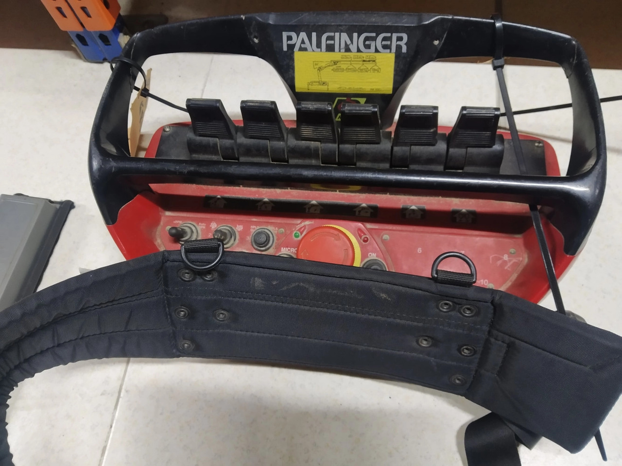 Grúa Palfinger PK 6001 - Loader crane for Truck: picture 5 Grúa Palfinger PK 6001 - Loader crane for Truck: picture 5