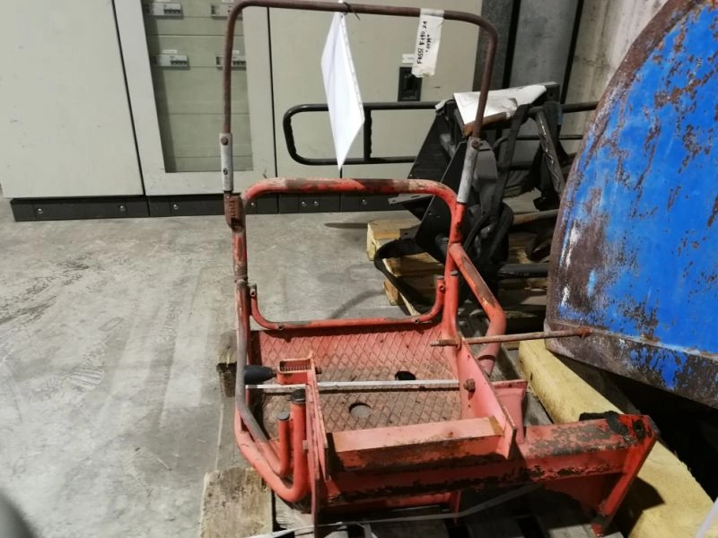 KIT SOPORTE ASIENTO EN COLUMNA FASSI - Seat for Crane: picture 3 KIT SOPORTE ASIENTO EN COLUMNA FASSI - Seat for Crane: picture 3