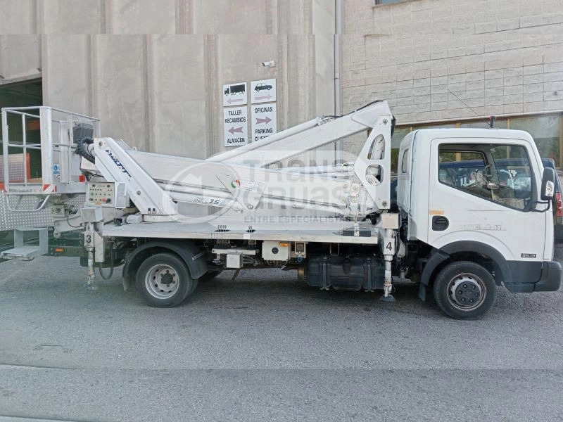 MULTITEL NISSAN NT 400 + MX 250 - Truck mounted aerial platform: picture 1 MULTITEL NISSAN NT 400 + MX 250 - Truck mounted aerial platform: picture 1