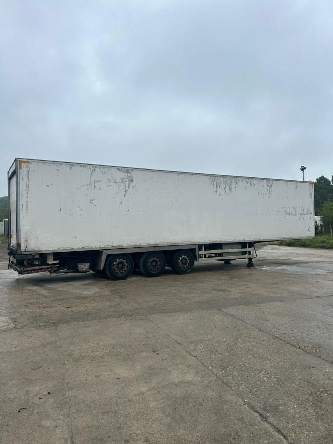 Chereau - Isothermal semi-trailer: picture 2 Chereau - Isothermal semi-trailer: picture 2