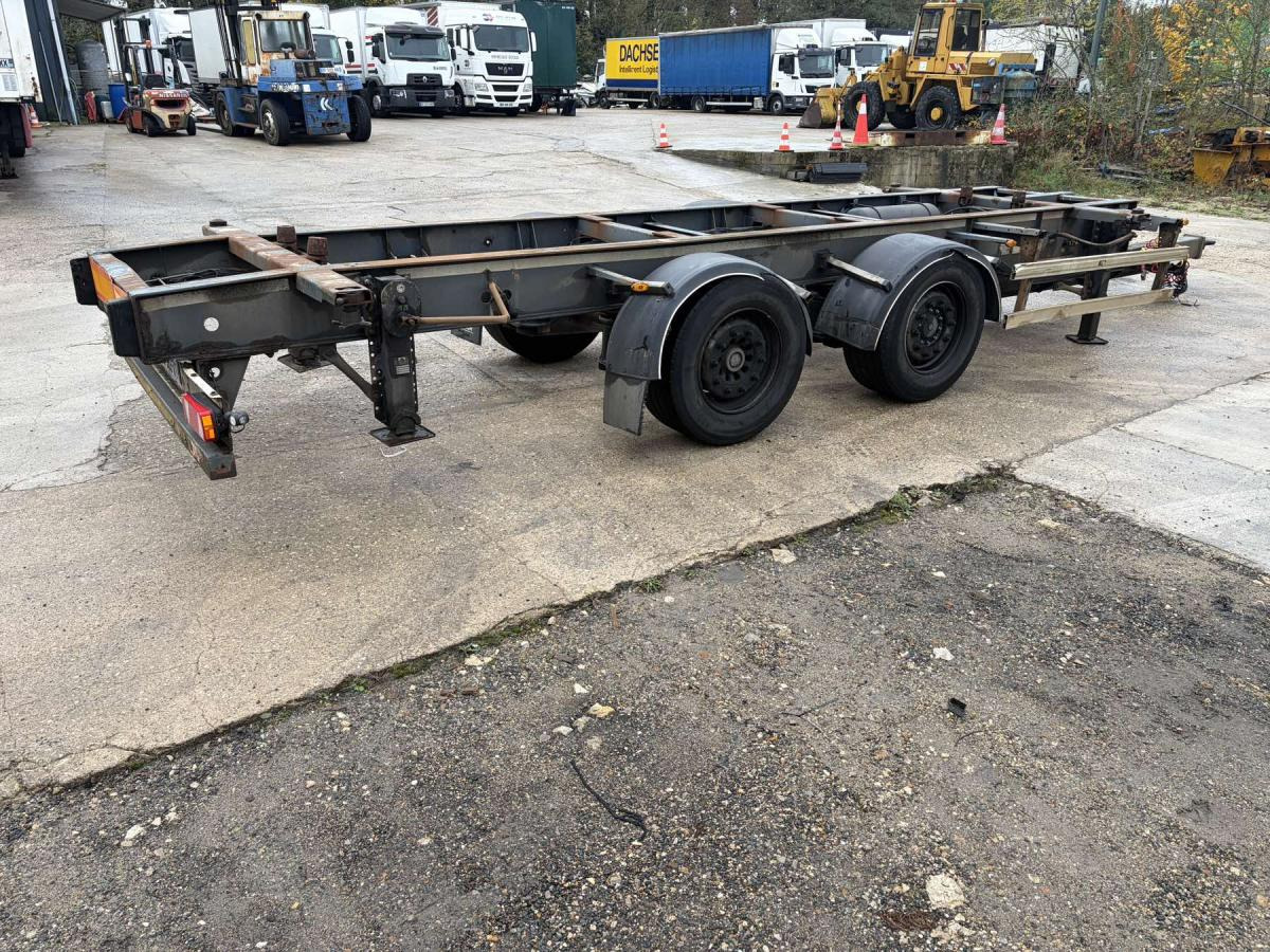 Fruehauf - Container transporter/ Swap body trailer: picture 2 Fruehauf - Container transporter/ Swap body trailer: picture 2
