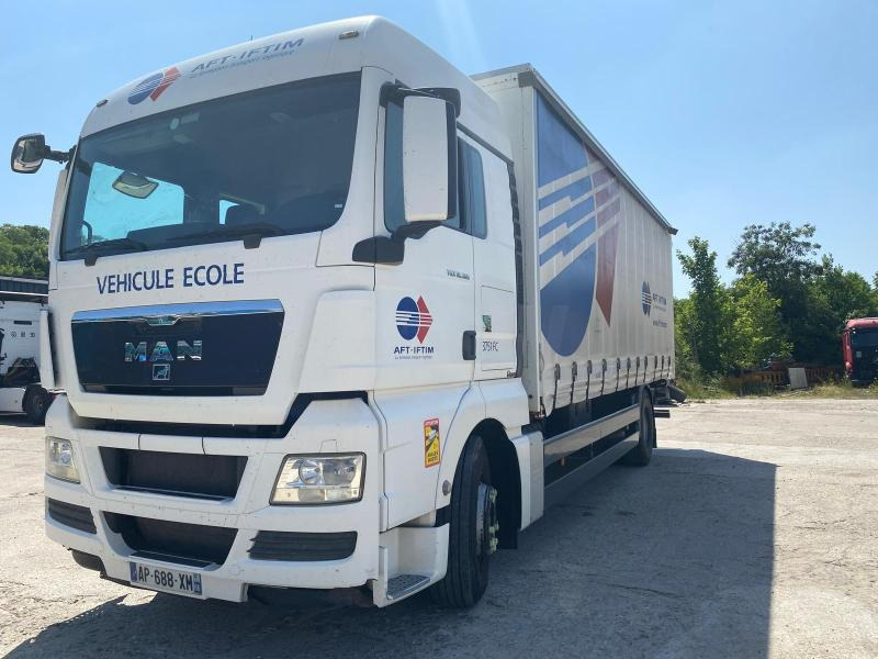 MAN TGX 18.360 - Curtainsider truck: picture 5 MAN TGX 18.360 - Curtainsider truck: picture 5