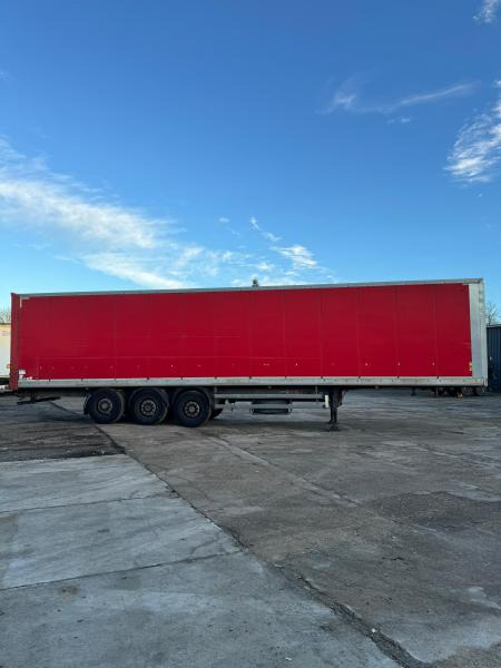 Samro - Closed box semi-trailer: picture 5 Samro - Closed box semi-trailer: picture 5
