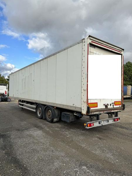 Samro - Closed box semi-trailer: picture 4 Samro - Closed box semi-trailer: picture 4