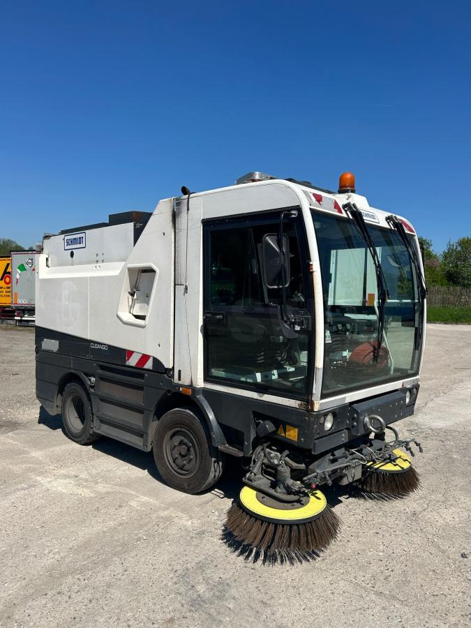 Schmidt Clingo 500 Compact 400 - Road sweeper: picture 1 Schmidt Clingo 500 Compact 400 - Road sweeper: picture 1