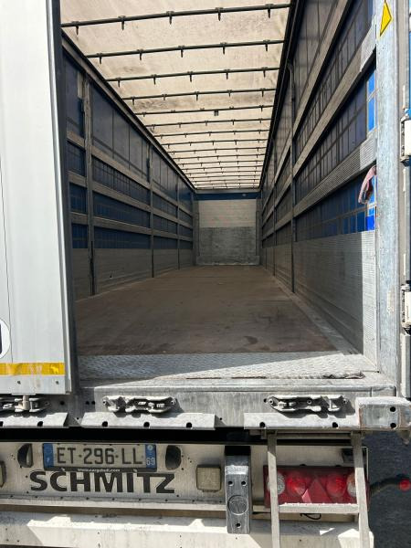 Schmitz Cargobull - Curtainsider semi-trailer: picture 5 Schmitz Cargobull - Curtainsider semi-trailer: picture 5