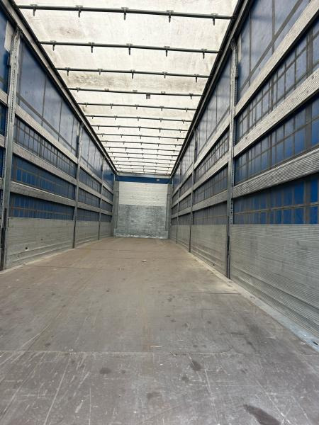 Schmitz Cargobull - Curtainsider semi-trailer: picture 4 Schmitz Cargobull - Curtainsider semi-trailer: picture 4