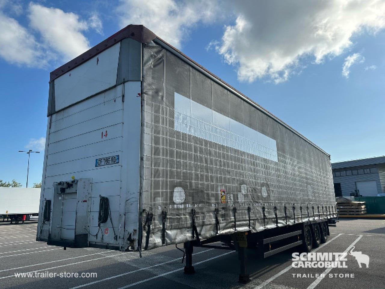 SCHMITZ Curtainsider Mega - Curtainsider semi-trailer: picture 1 SCHMITZ Curtainsider Mega - Curtainsider semi-trailer: picture 1