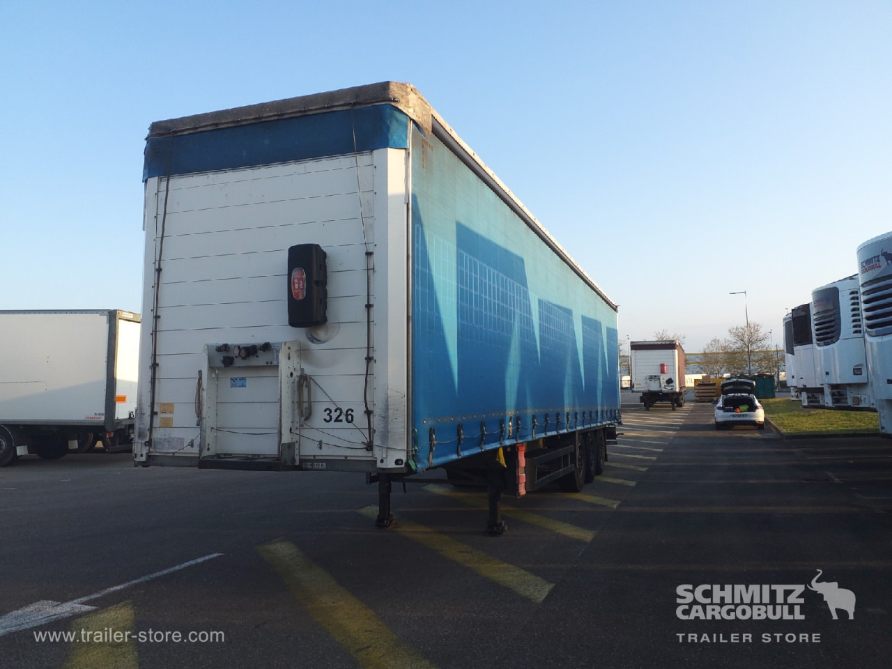 SCHMITZ Curtainsider Standard - Curtainsider semi-trailer: picture 4 SCHMITZ Curtainsider Standard - Curtainsider semi-trailer: picture 4