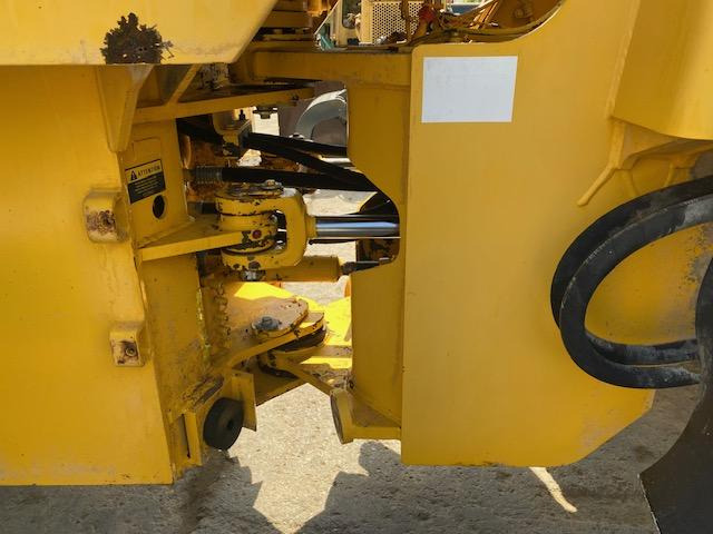 Wheel loader Furukawa 335: picture 12