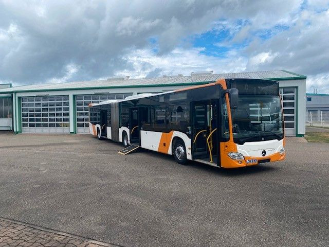 Mercedes-Benz Citaro Gelenkbus KLIMA EURO 6 ZF EcoLife - Articulated bus: picture 3 Mercedes-Benz Citaro Gelenkbus KLIMA EURO 6 ZF EcoLife - Articulated bus: picture 3