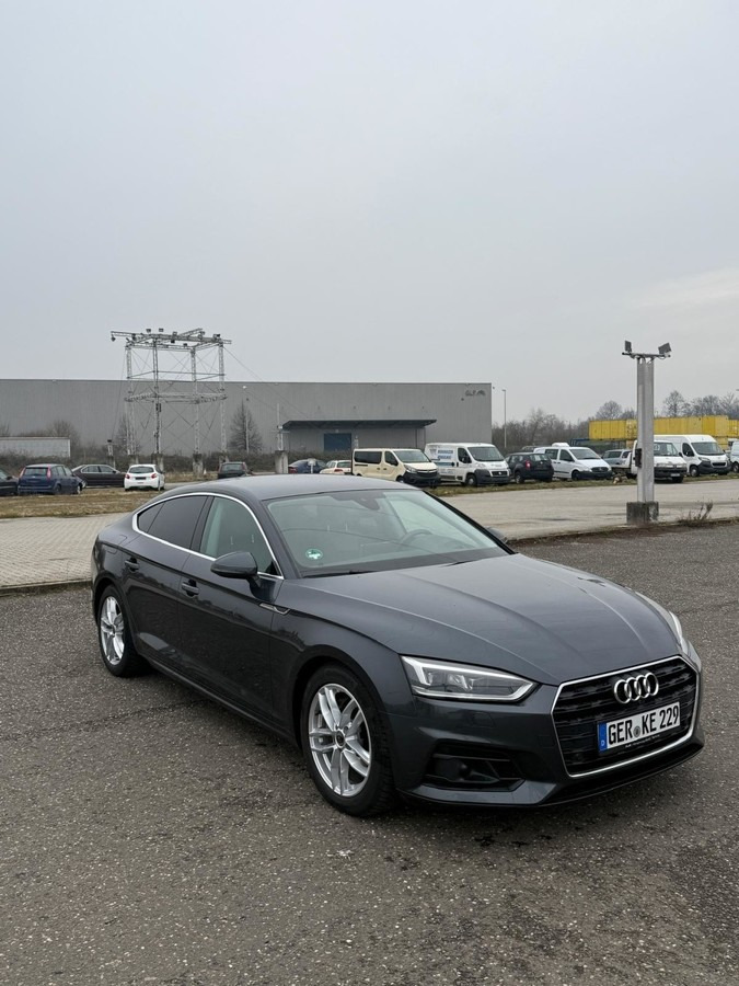 AUDI A5 Sportback (Typ F5) 2.0 TDI Schräghecklimousin - Car: picture 2 AUDI A5 Sportback (Typ F5) 2.0 TDI Schräghecklimousin - Car: picture 2