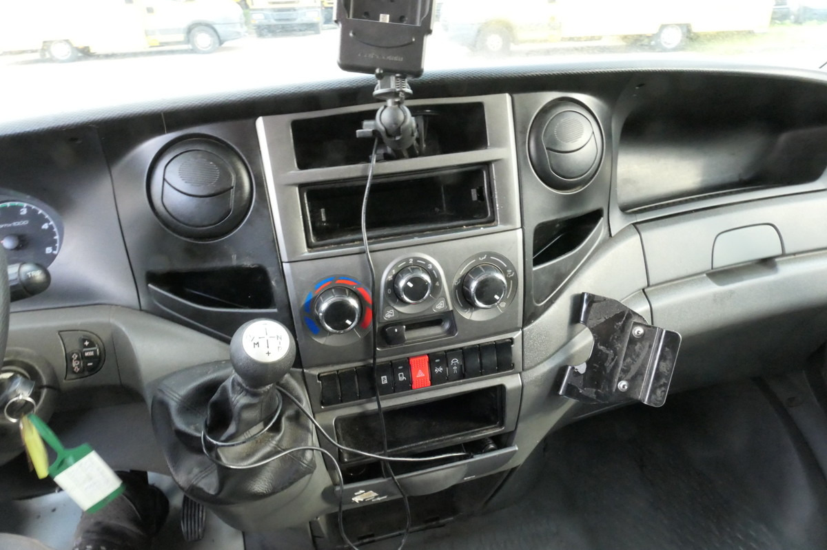 Box van IVECO Daily 35 S11 C30C AUTOMATIK KAMERA MAXI KAMERA R: picture 9